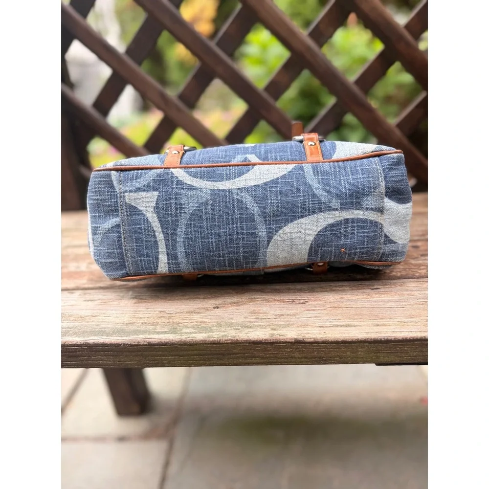 Coach Denim East West Gallery Tote Jacquard Signature C Blue Tan Leather Y2K